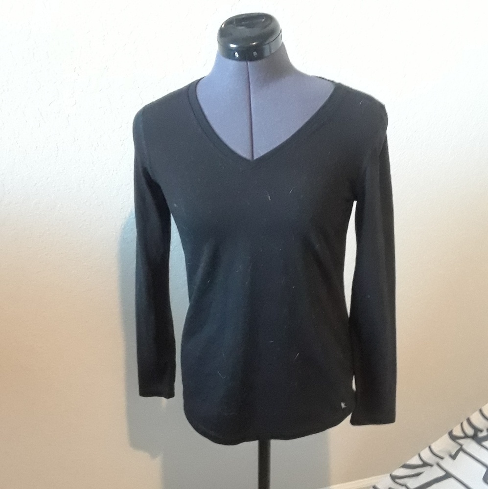 Danskin Black Long Sleeve Shirt‎